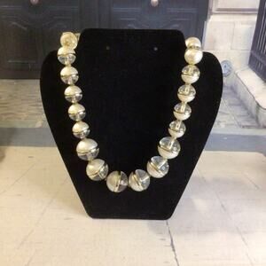 0069 Coldwater Creek MCM-style Lucite Beaded Necklace w/Silver Tone Hardware